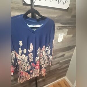 New NorthStyle Blue Floral Long Sleeve Top